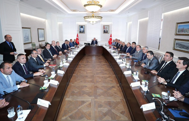 Kaymakamımız Sn. Avni ORAL,Vali Sn. Süleyman ELBAN'ın Başkanlığında düzenlenen İlçe Kaymakamları toplantısına katıldı
